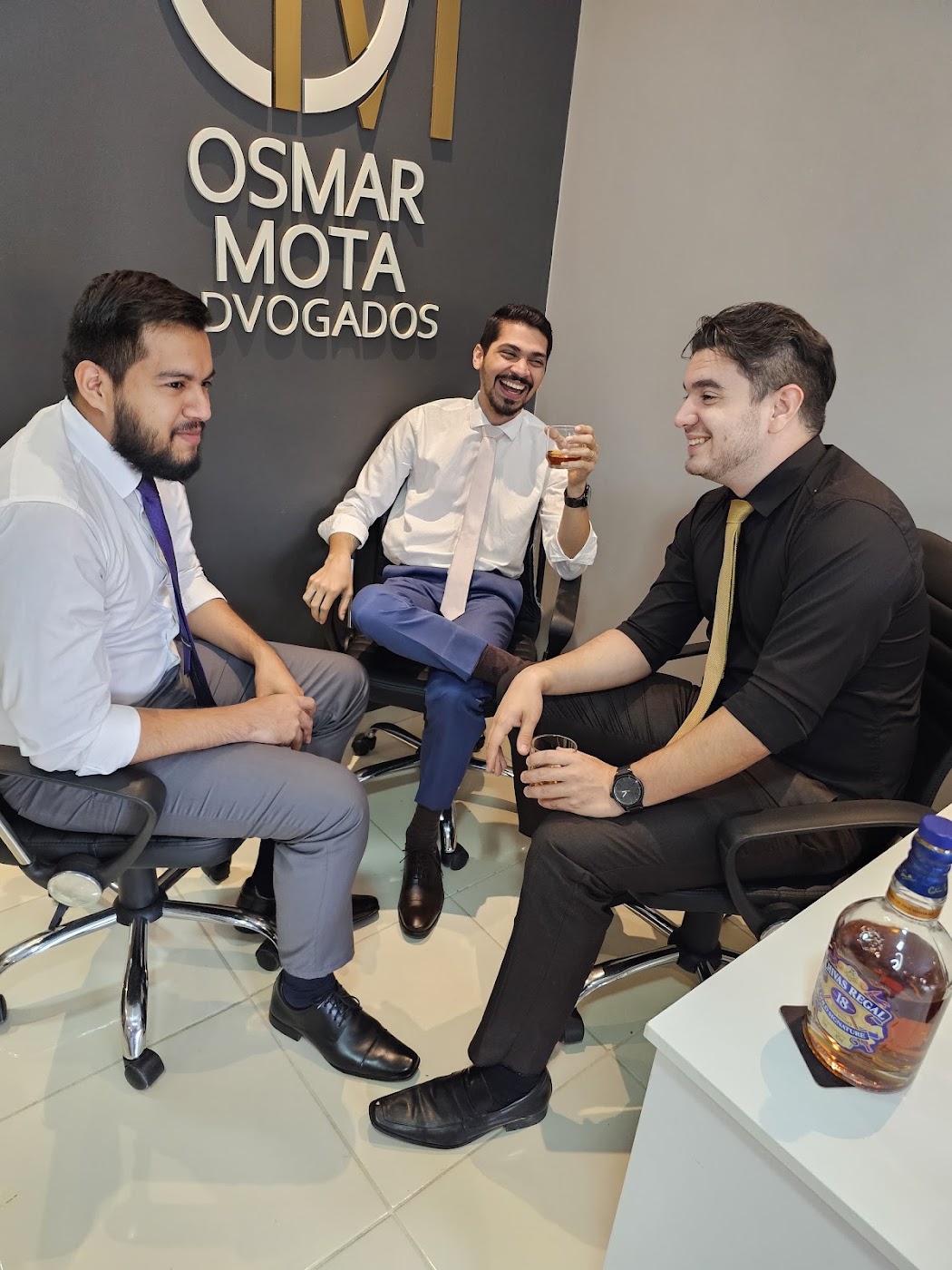 Osmar Mota Advogados — ambiente do escritório